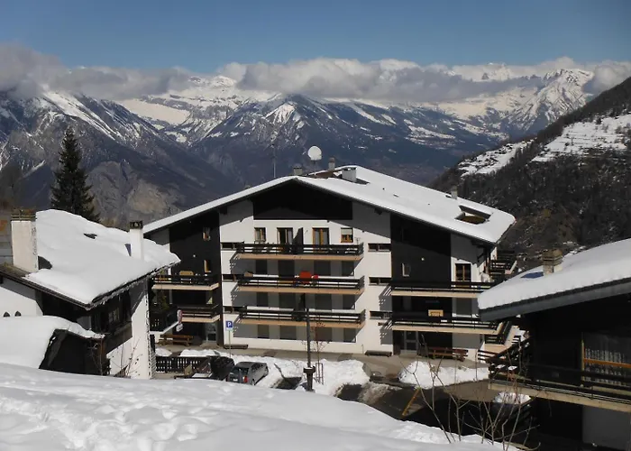 Апартаменты Richemont 106 Ла-Тзума